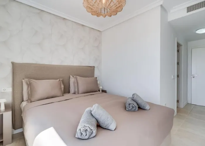 Appartement 2br Sunset Golf With Sea View And Private Terrace Estepona